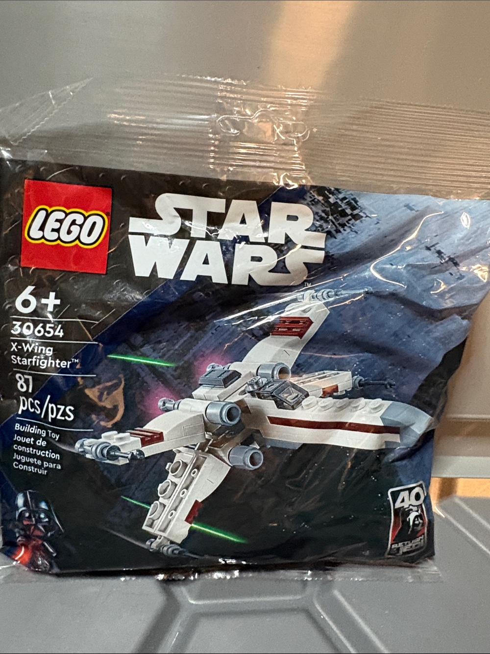 LEGO Star Wars X-Wing Starfighter - White, Red, Gray